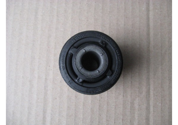 сайлентблок переднього ричага Renault Duster, 545602788R